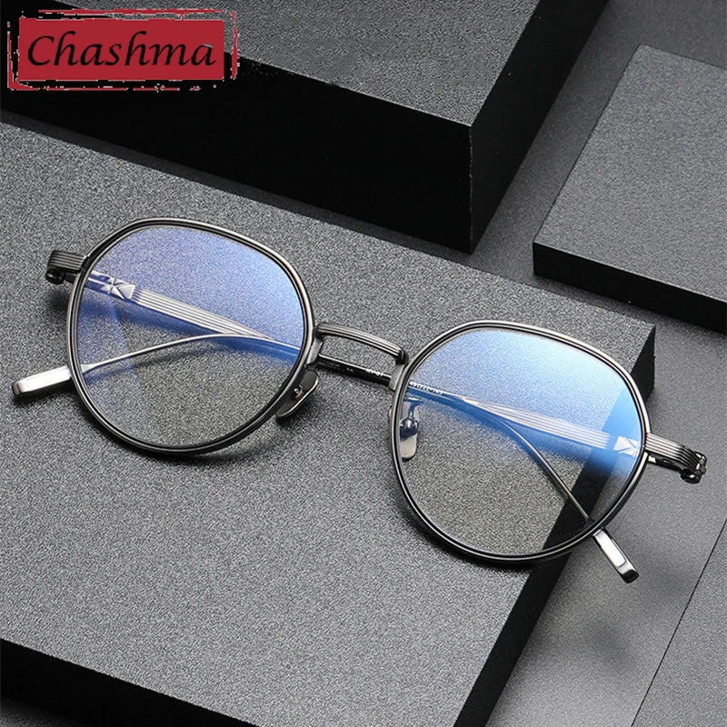 Chashma Unisex Full Rim Flat Top Round Titanium Eyeglasses 581161