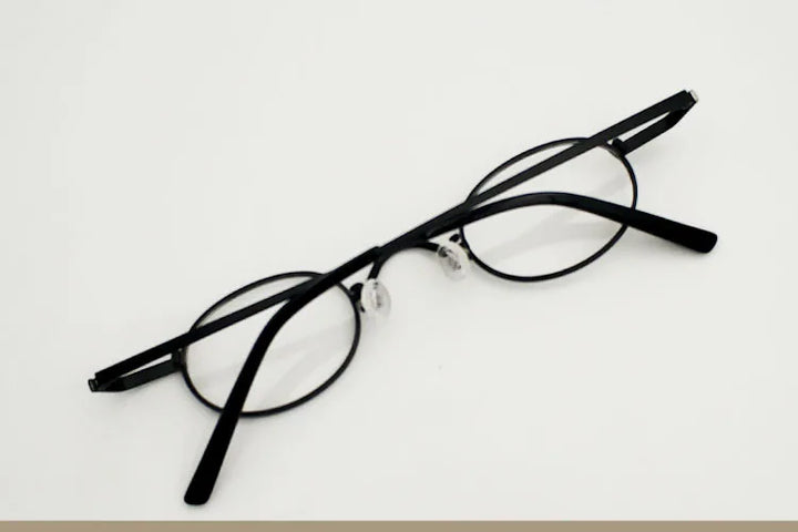 Yujo Unisex Full Rim Small Oval Alloy Eyeglasses 811004 Full Rim Yujo