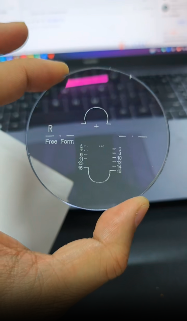 Yimaruili Free Form 1.61 MR-8 Anti-Blue/Glare Progressive Clear Lenses