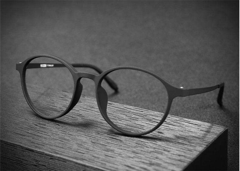 Kocolior Unisex Full Rim Round Rubber Titanium Hyperopic Reading Glasses 9135 — view 2 | Kocolior at FuzWeb