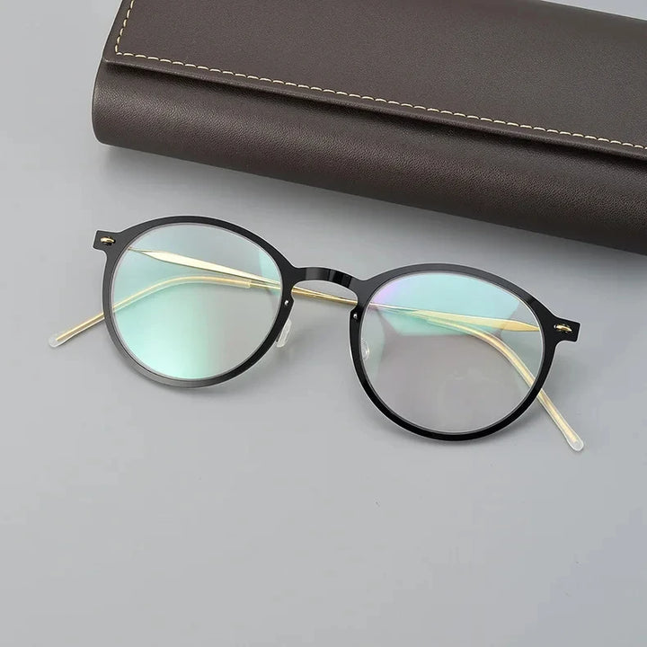 Bobbie Unisex Full Rim Round Titanium Eyeglasses 6541