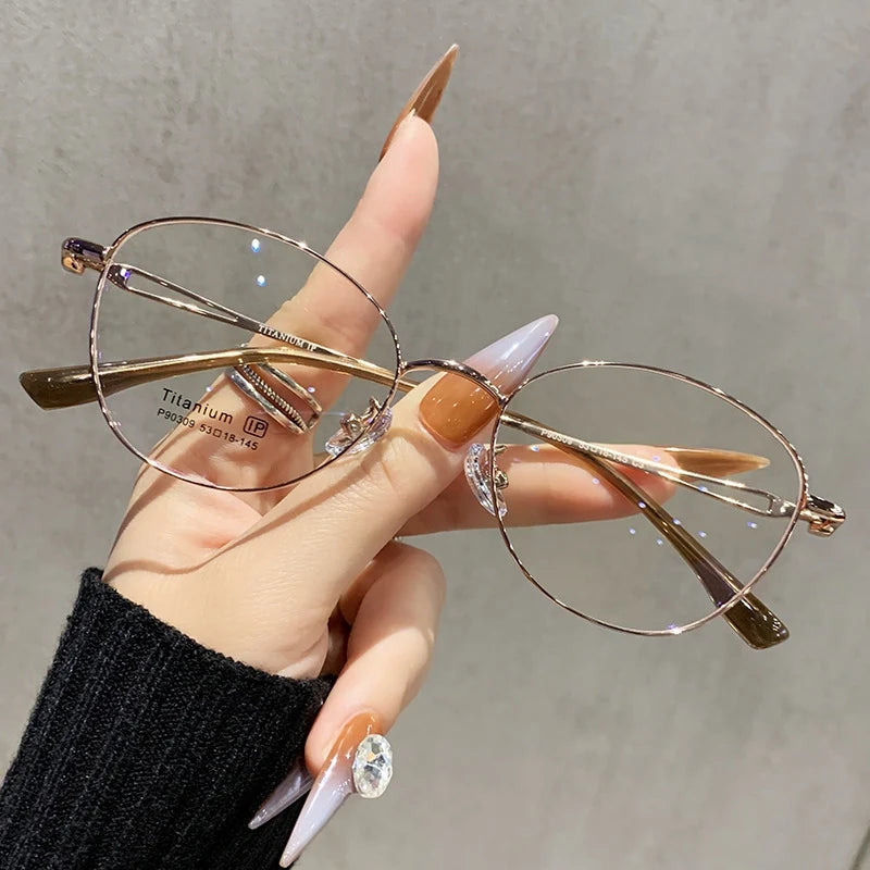 Yimaruili Unisex Full Rim Cat-Eye Pure Titanium Eyeglasses PZ-90309 — view 4 | Yimaruili at FuzWeb