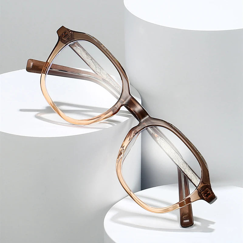 Kocolior Women's Full Rim Square Tr 90 Photochromic Reading Glasses 28027