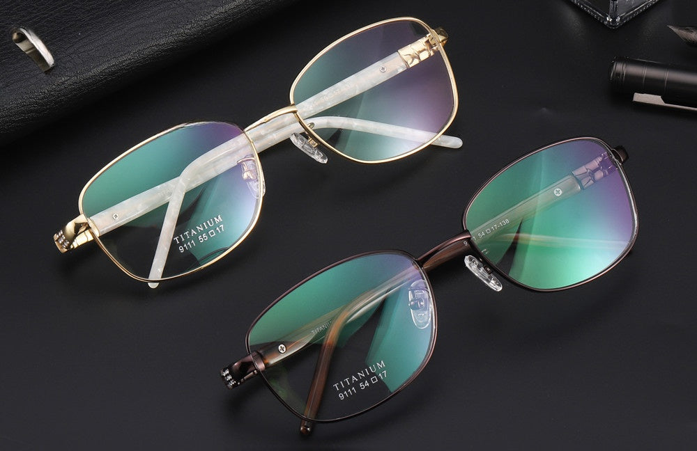 Chashma  Womens Full Rim Polygon Square Titanium Eyeglasses 779111 — view 1 | Chashma at FuzWeb