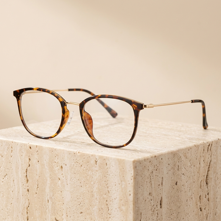 Chashma Ottica Women&