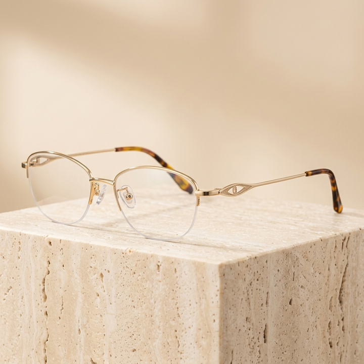 Chashma Ottica Women&
