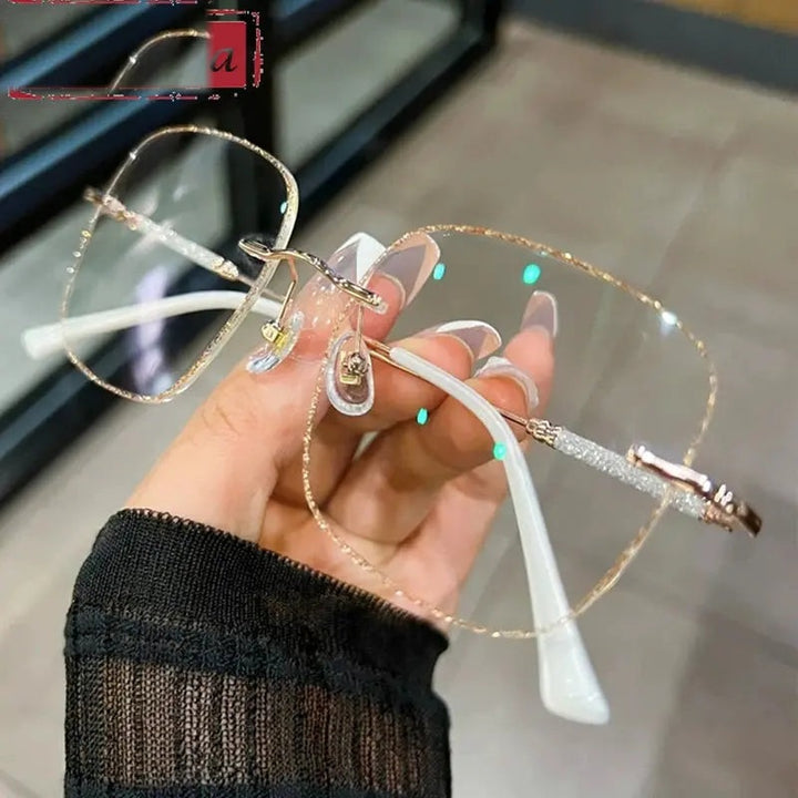 Chashma Women&