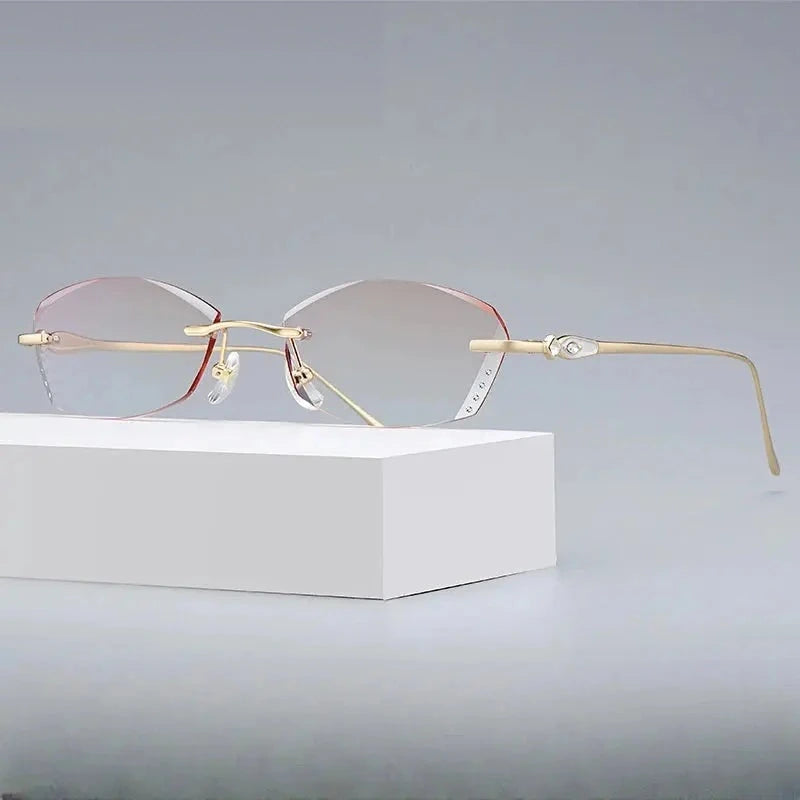 Chashma Women&