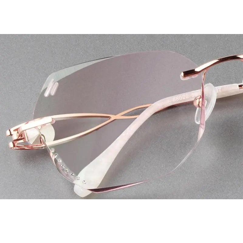 Chashma Women&
