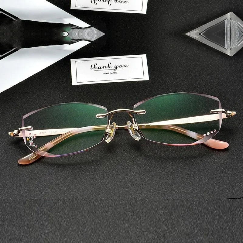 Chashma Women&