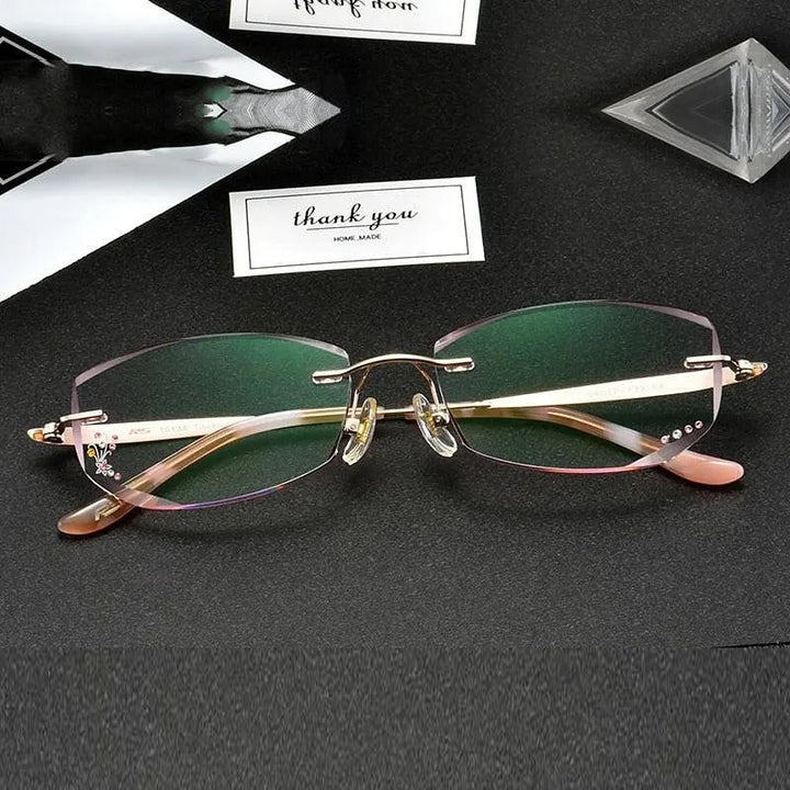 Chashma Women&