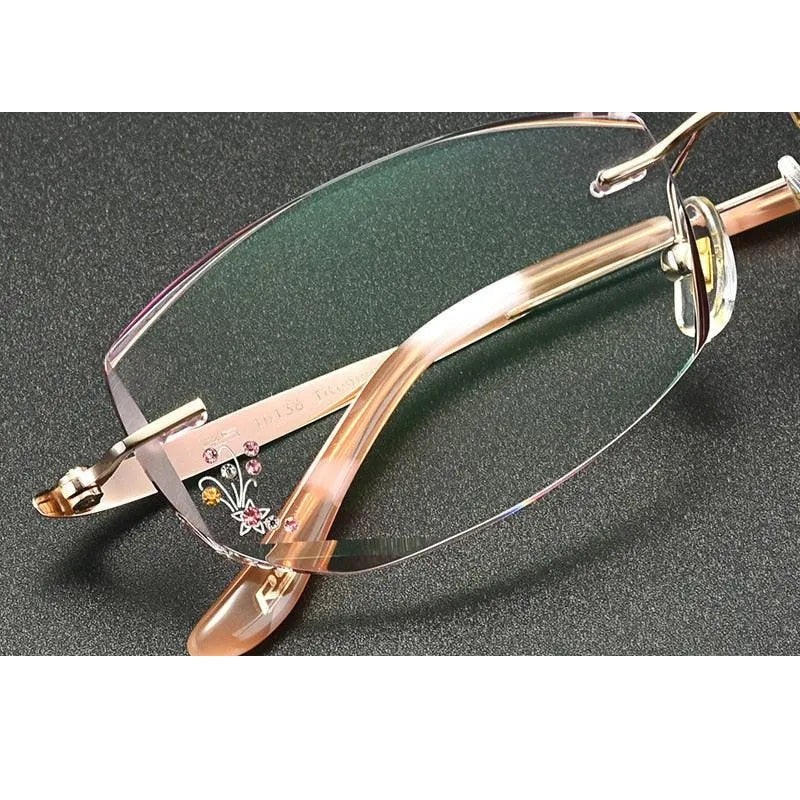 Chashma Women&