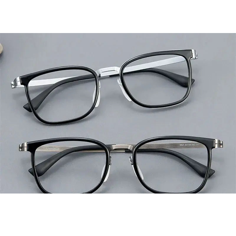 Chashma Unisex Full Rim Square Titanium Tr 90 Eyeglasses 8807