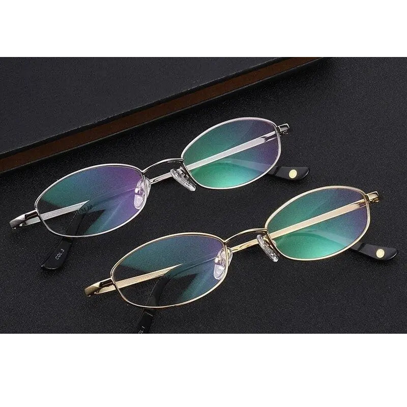 Chashma Unisex Full Rim Small Oval Titanium Eyeglasses 8070