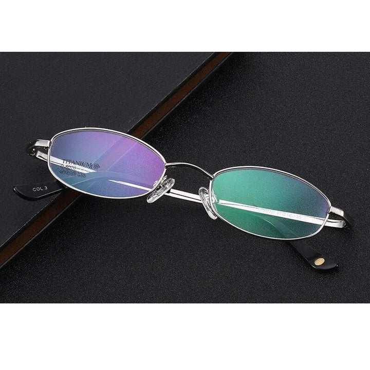 Chashma Unisex Full Rim Small Oval Titanium Eyeglasses 8070