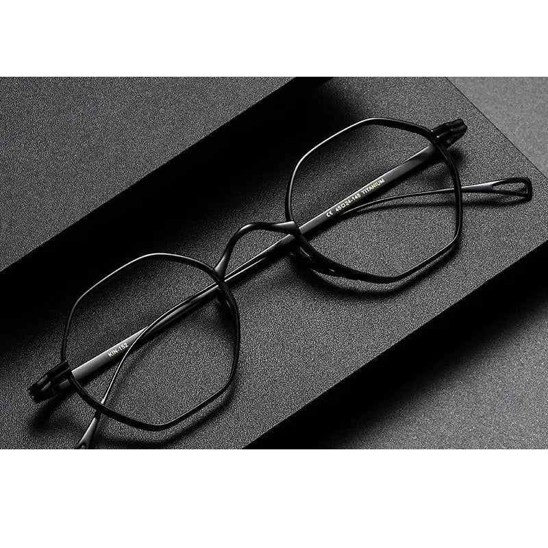 Oveliness Unisex Full Rim Irregular Round Titanium Eyeglasses Ol1y52