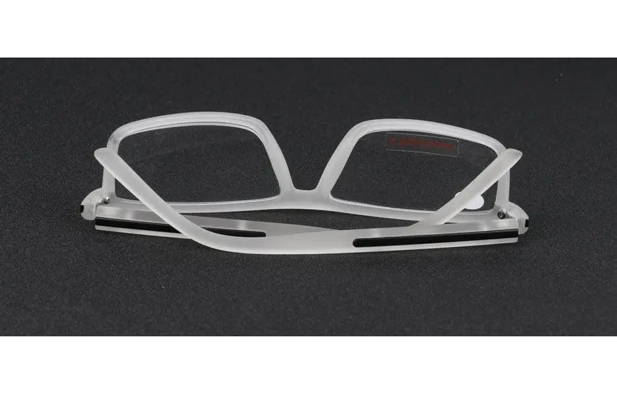 Chashma Unisex Full Rim Square Titanium Tr 90  Reading Glasses 1356