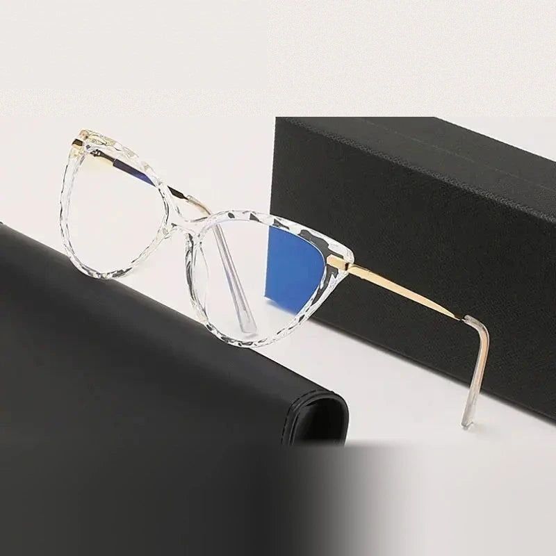 Handoer Women's Full Rim Oval Cat Eye Tr 90 Alloy Eyeglasses 79013 - Transparent